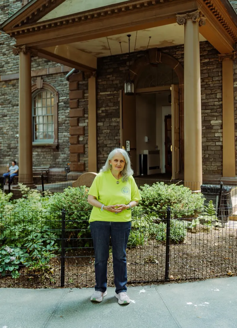 Barbara Horn ’75, at St. Paul’s Chapel, the oldest public building in Manhattan still in continuous use. President George Washington worshipped there on the day of his inauguration. 
